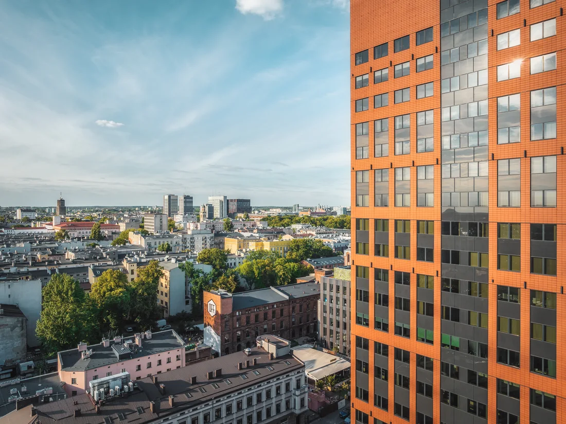 Biurowiec na wynajem w Łodzi