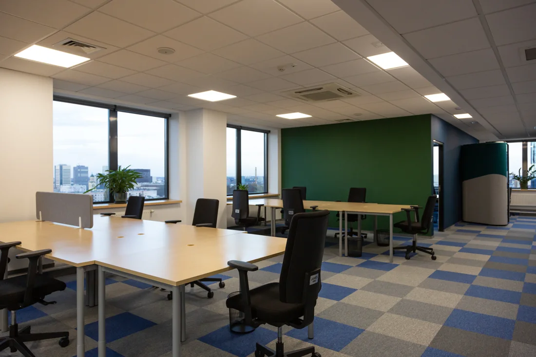 Biurowiec na wynajem w Łodzi