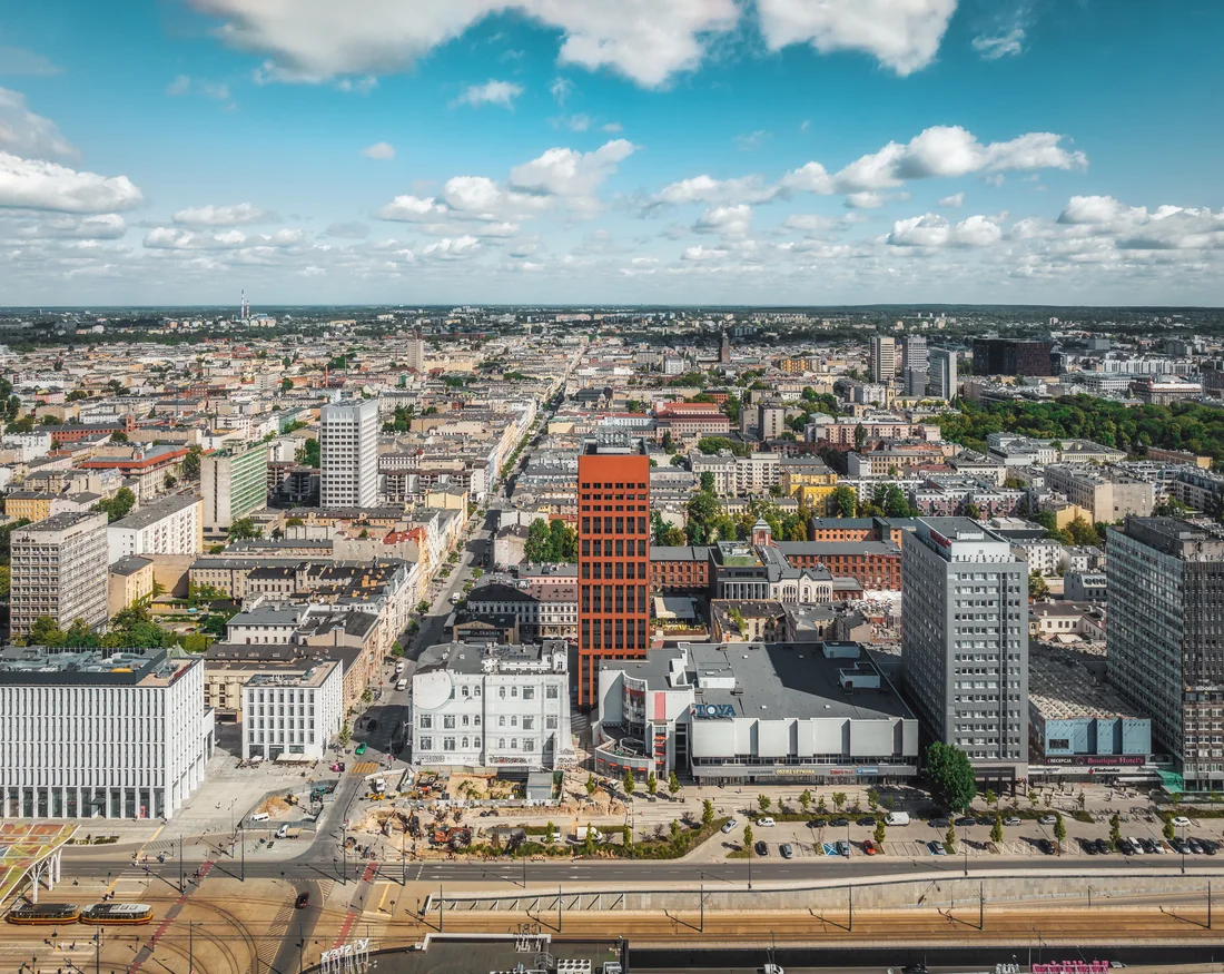 Biurowiec na wynajem w Łodzi