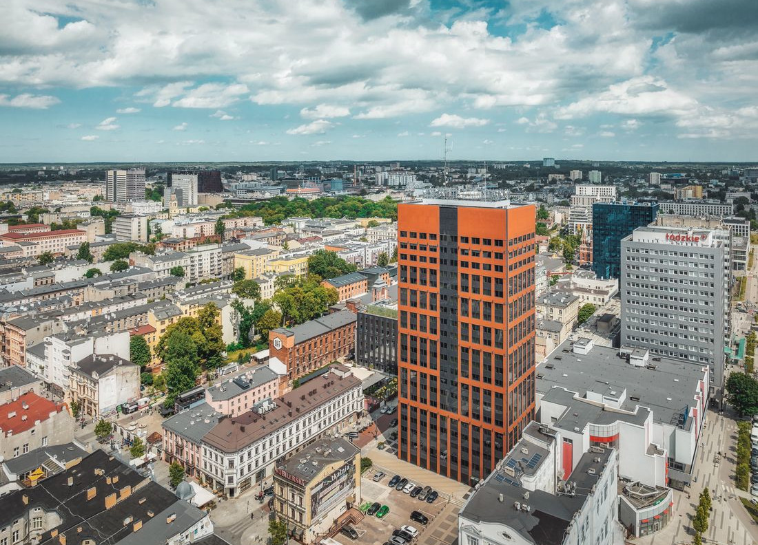 Biurowiec na wynajem w Łodzi