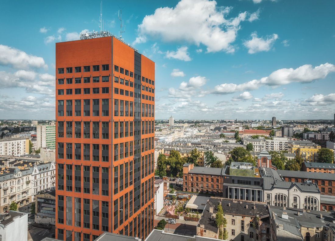 Biurowiec na wynajem w Łodzi