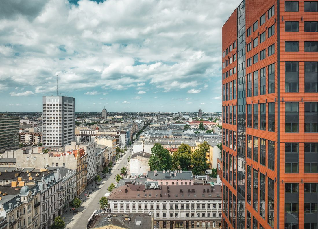 Biurowiec na wynajem w Łodzi