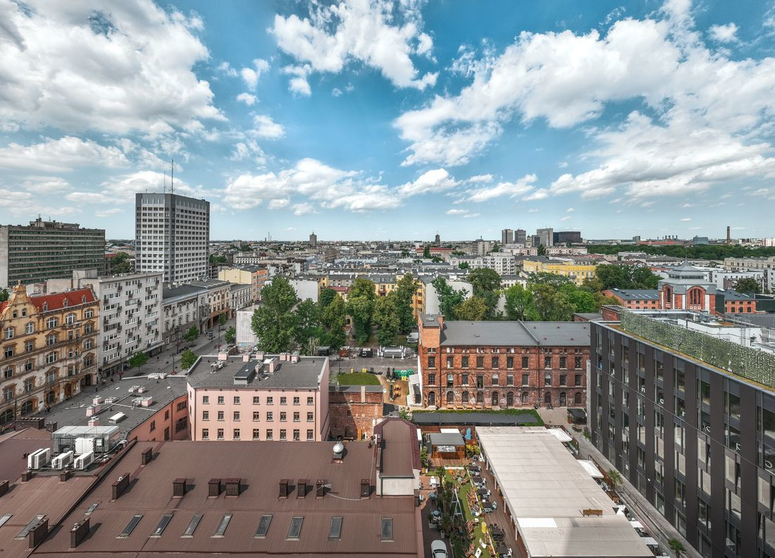 Biurowiec na wynajem w Łodzi